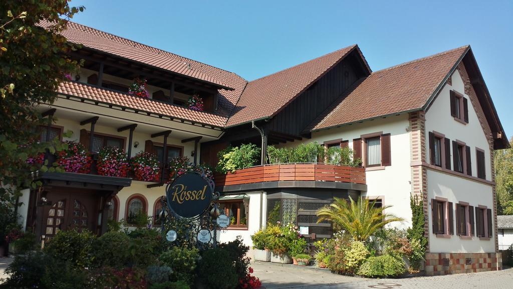 Gasthaus Zum Roessel Lichtenau Scherzheim Luaran gambar